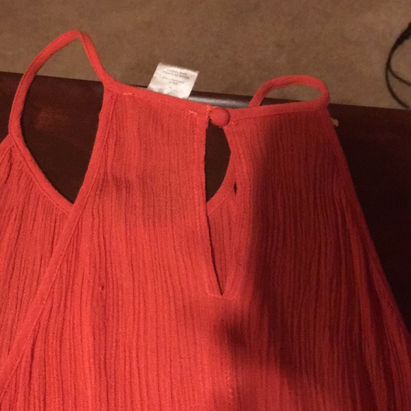 Pumpkin orange crocheted tank top - Picture 4 of 4